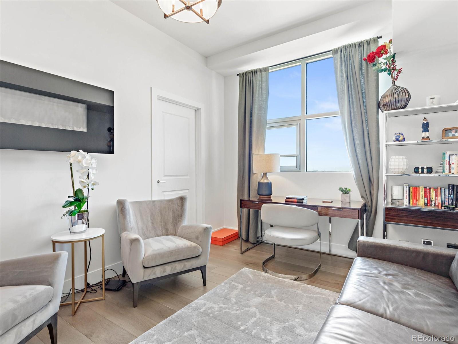 2001 Lincoln Street Unit: 1822