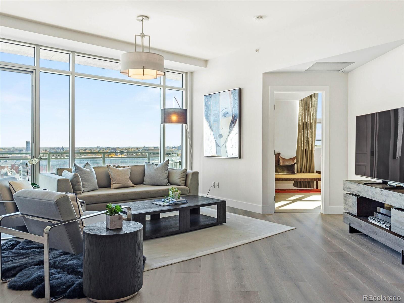 2001 Lincoln Street Unit: 1822
