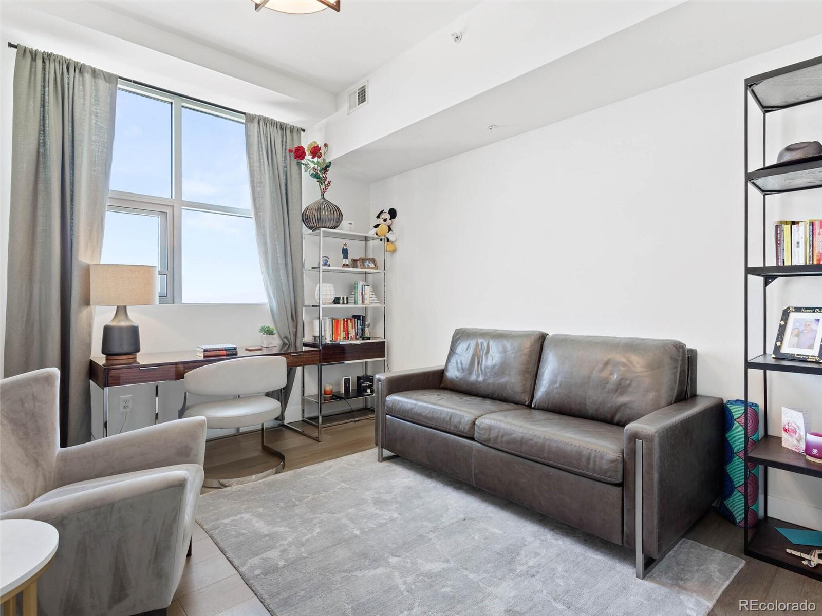 2001 Lincoln Street Unit: 1822