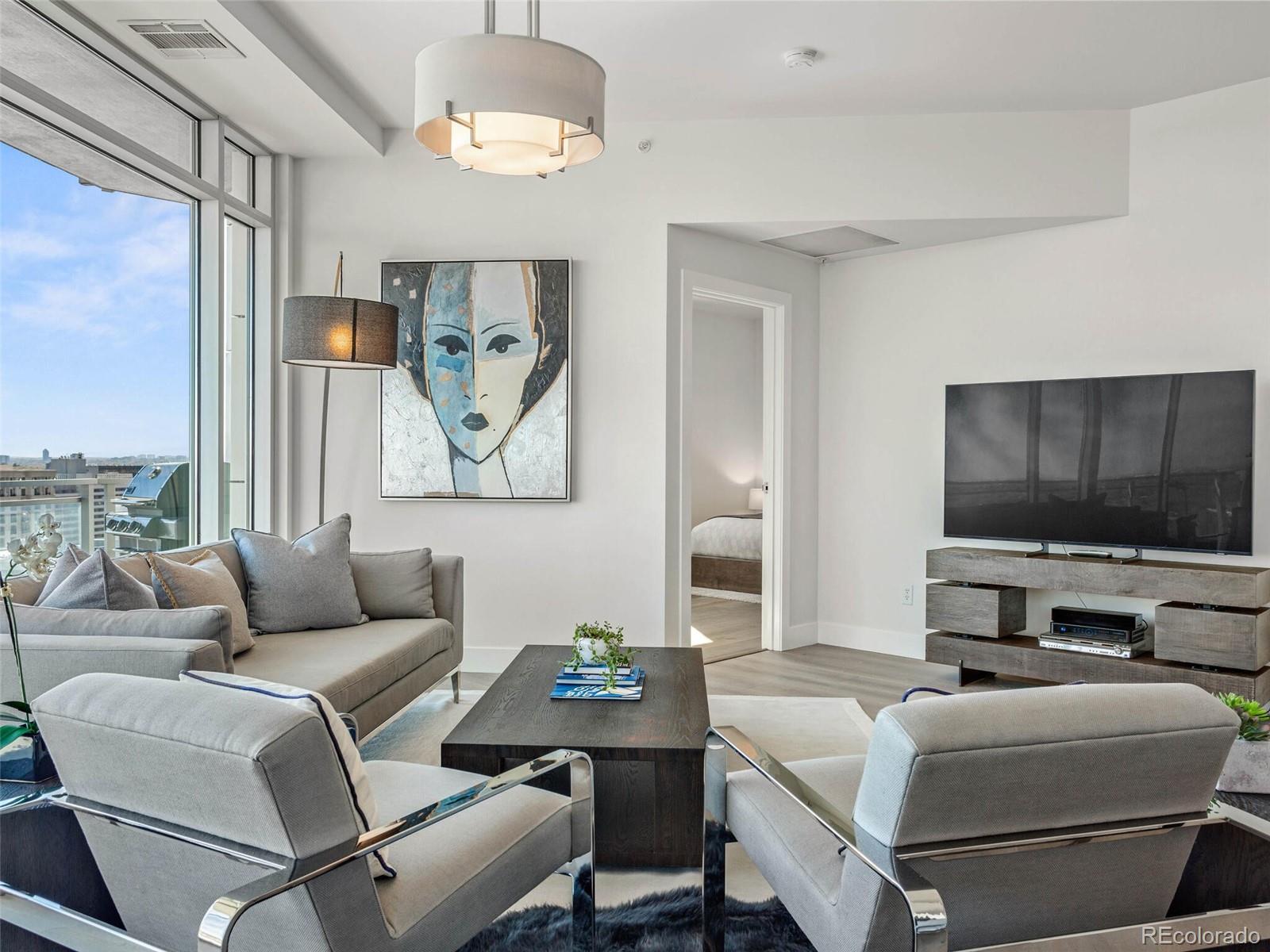2001 Lincoln Street Unit: 1822
