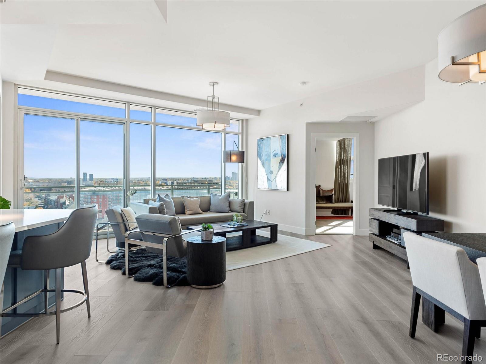 2001 Lincoln Street Unit: 1822