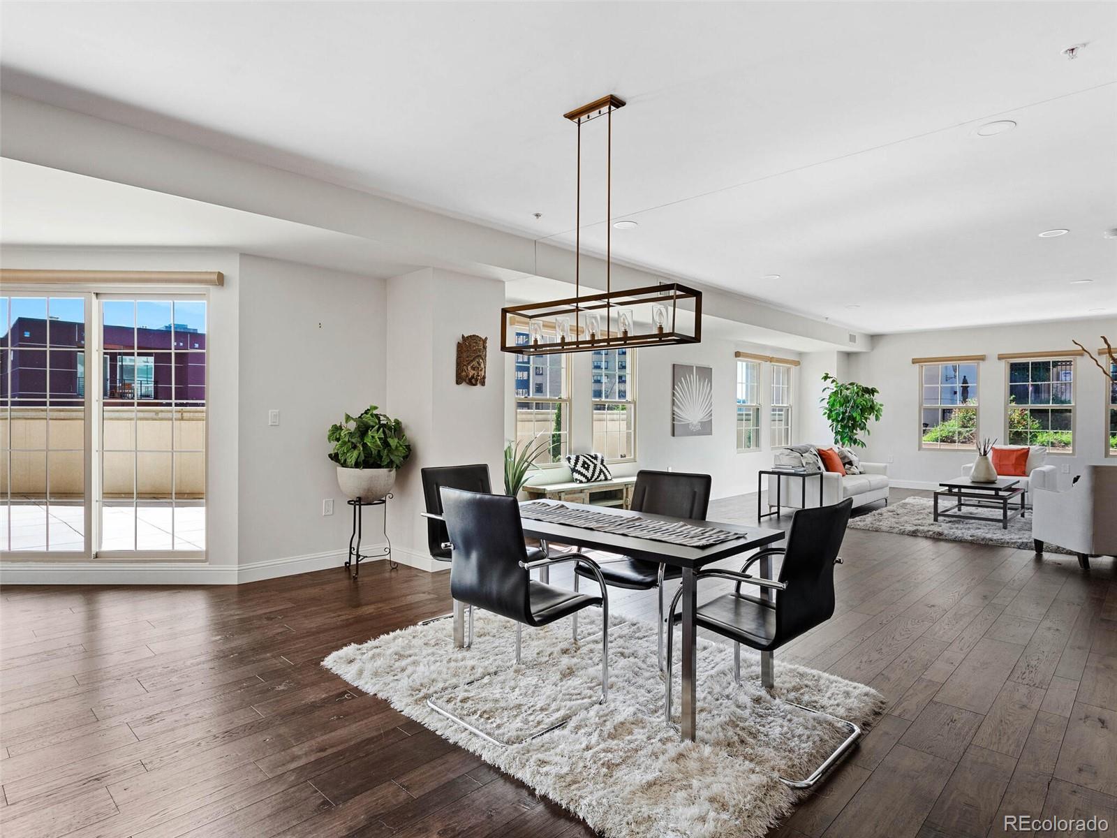 975 N Lincoln Street Unit: 5B-N