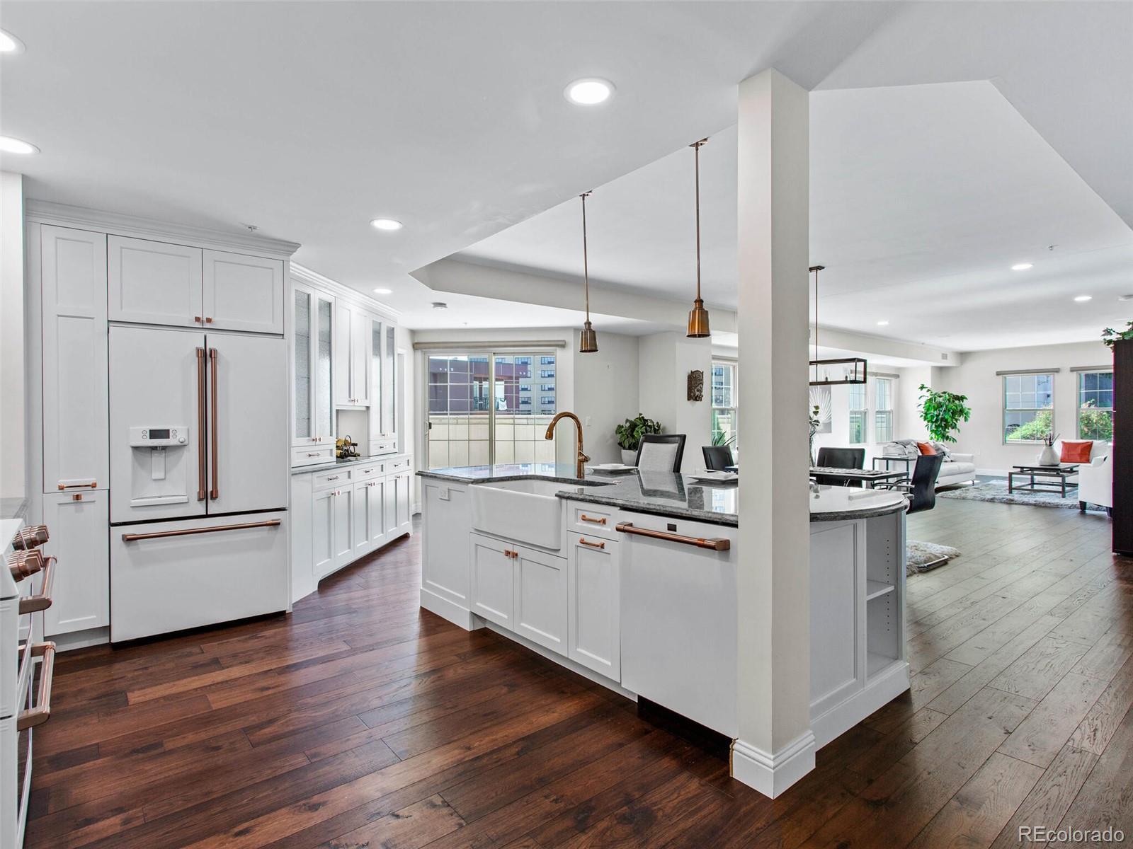 975 N Lincoln Street Unit: 5B-N