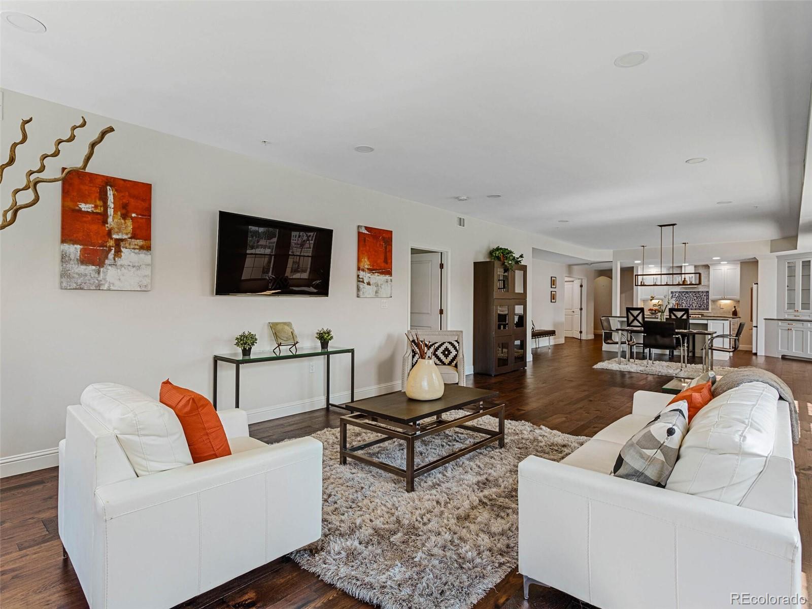 975 N Lincoln Street Unit: 5B-N