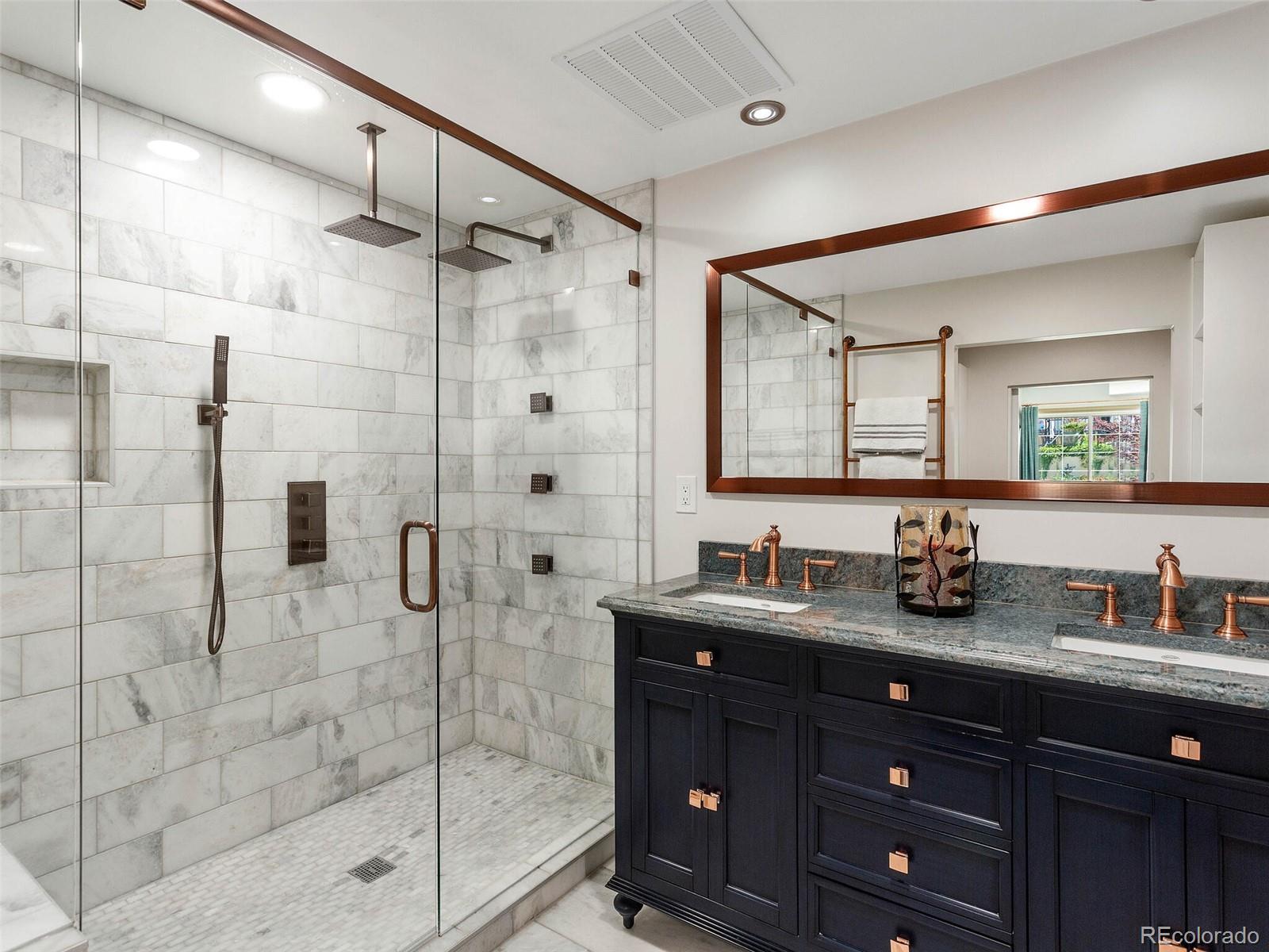 975 N Lincoln Street Unit: 5B-N
