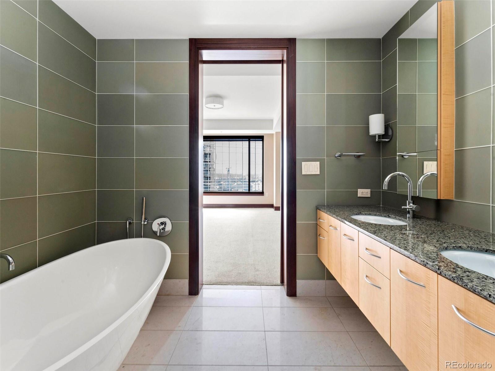 1133 14th Street Unit: 1920