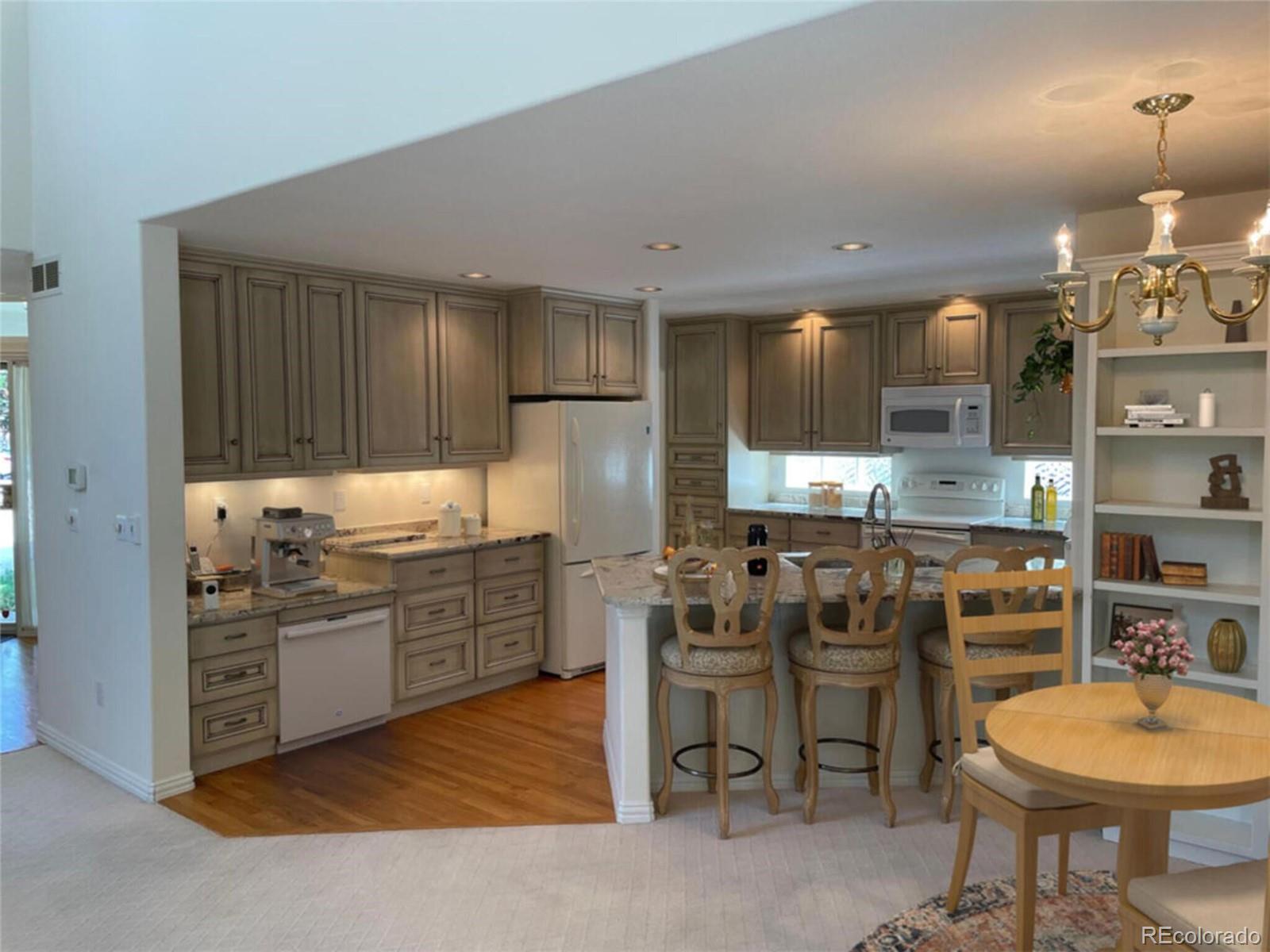 1011 S Valentia Street Unit: 107