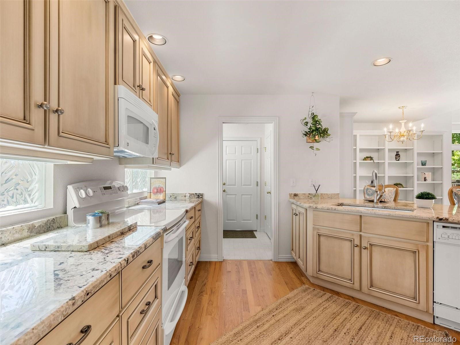 1011 S Valentia Street Unit: 107
