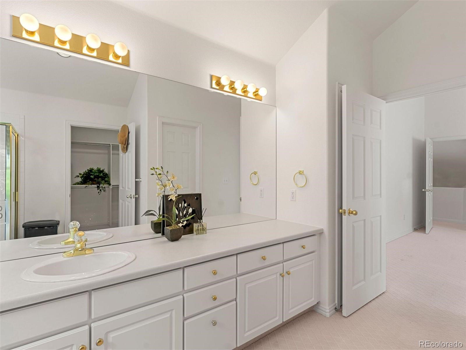 1011 S Valentia Street Unit: 107