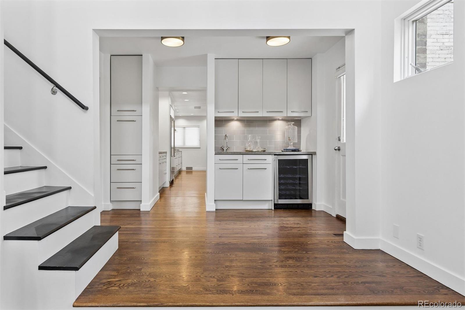 301 S Vine Street