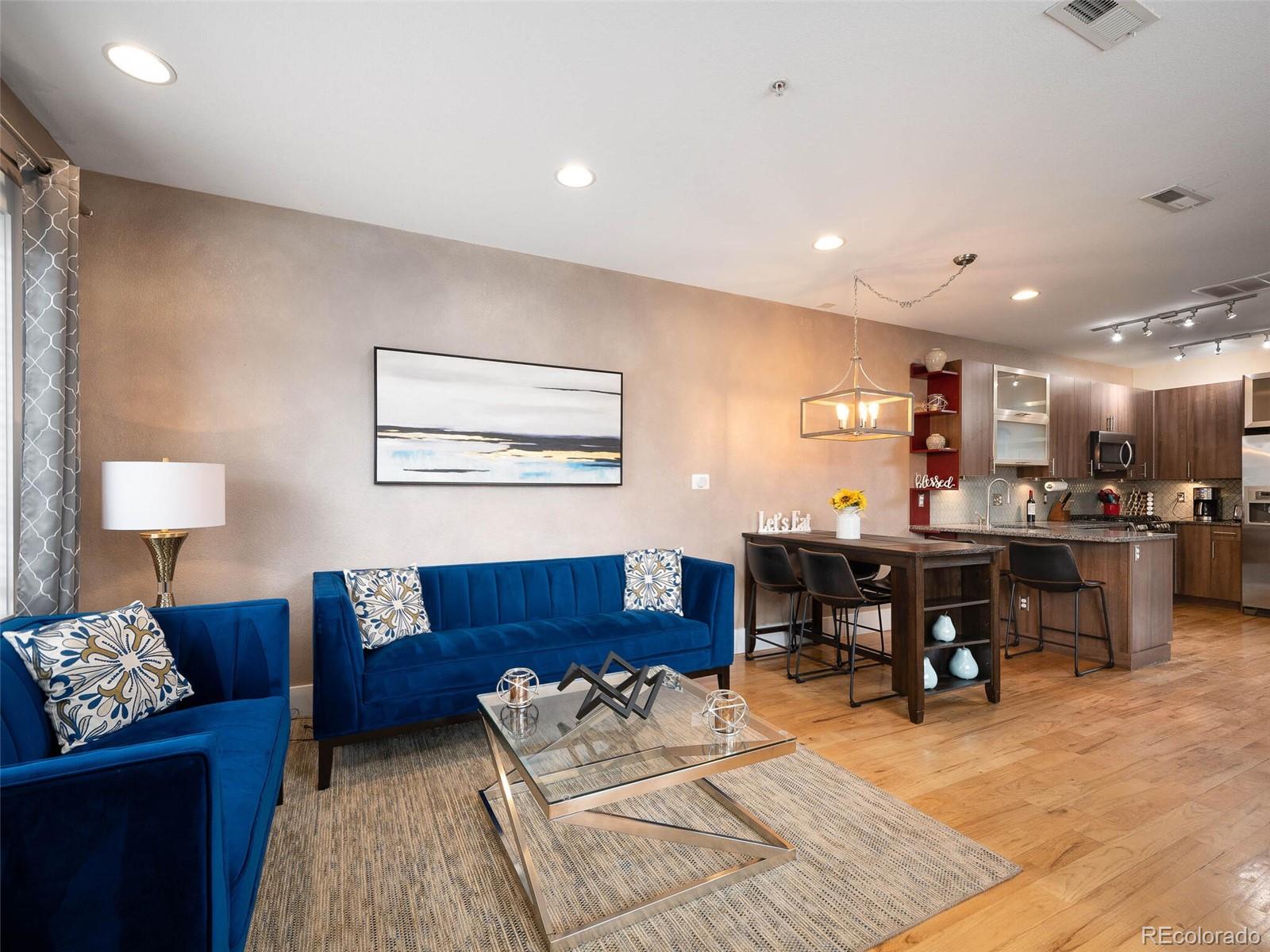 930 S Pearl Street Unit: 106