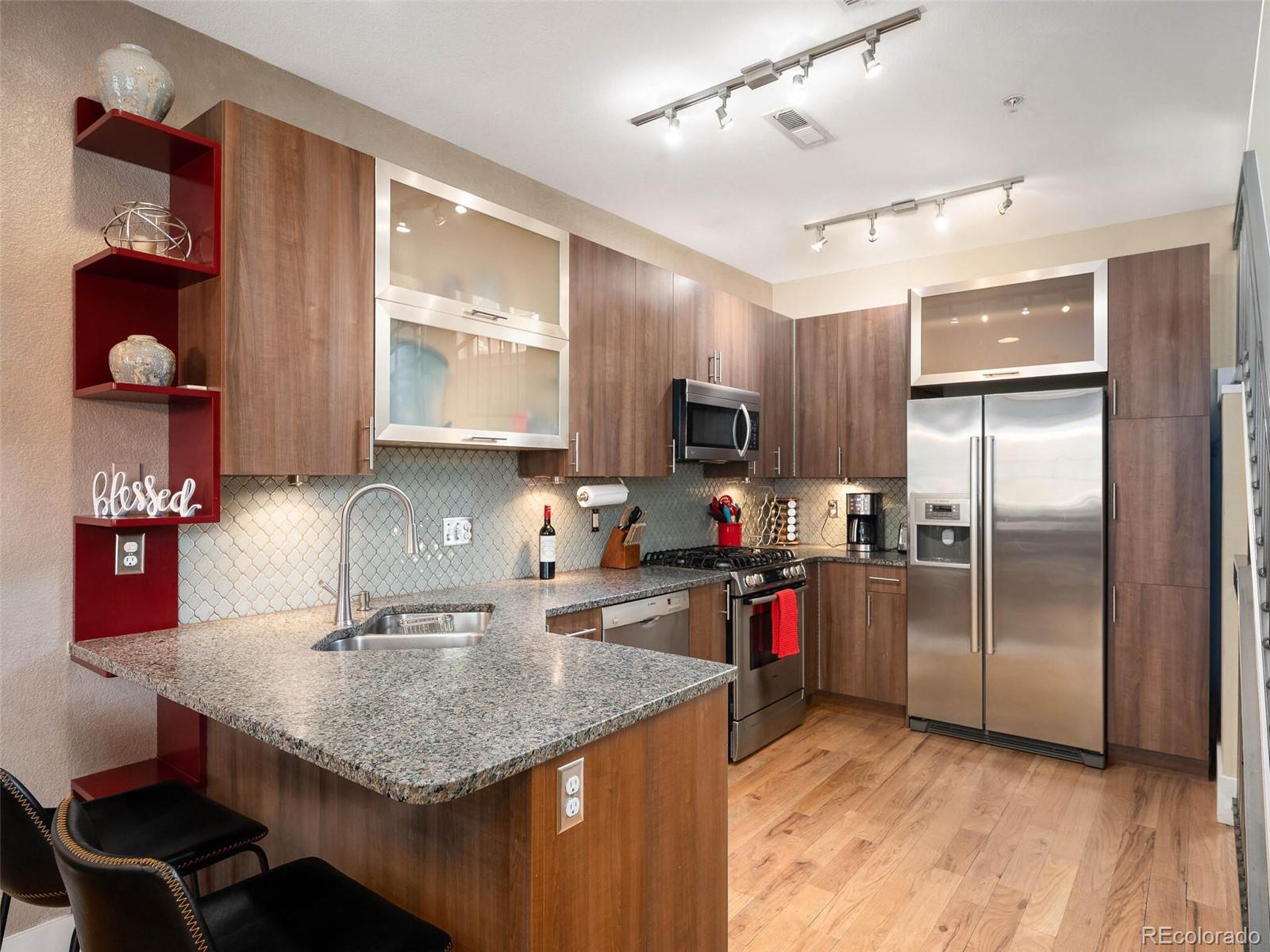 930 S Pearl Street Unit: 106