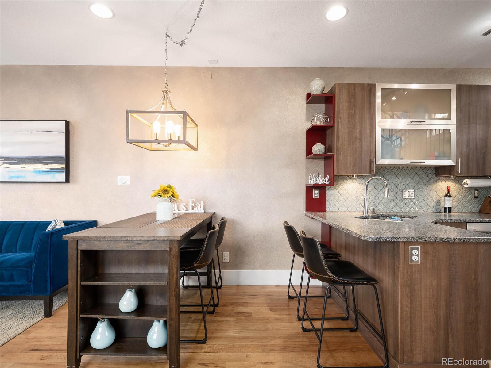 930 S Pearl Street Unit: 106