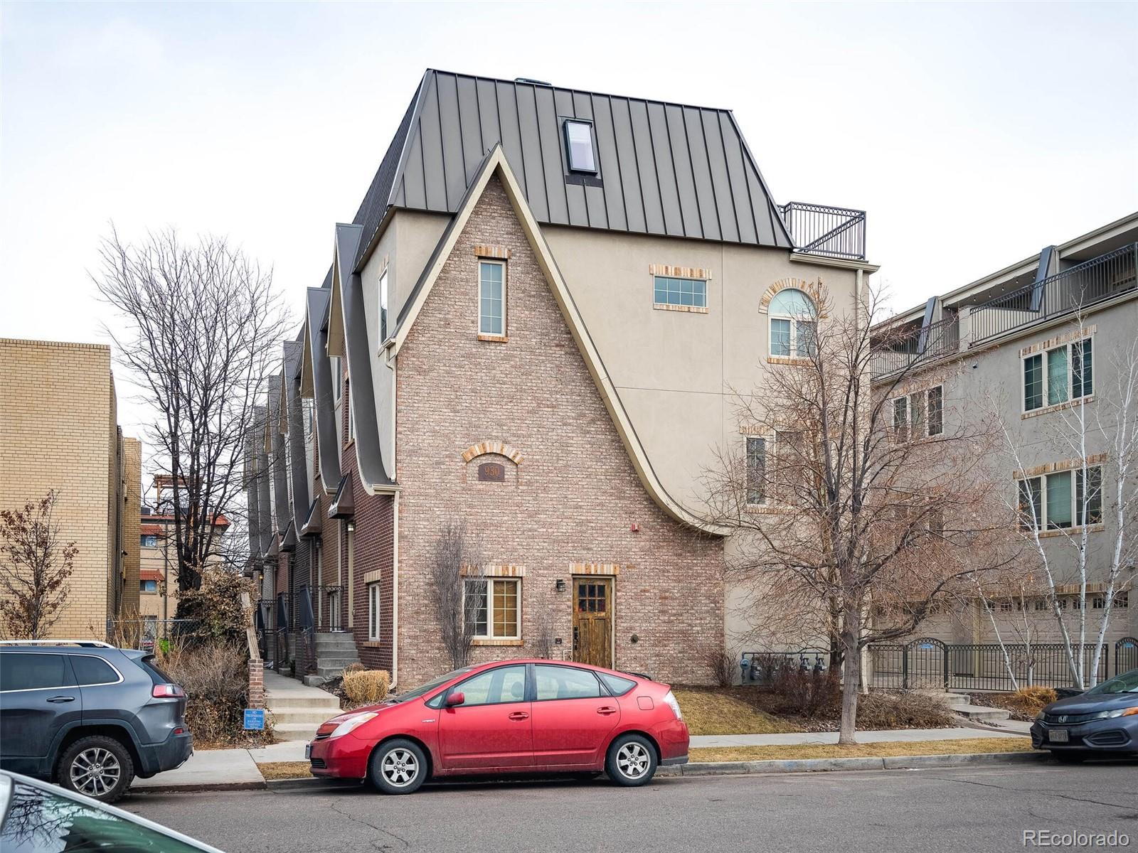 930 S Pearl Street Unit: 106