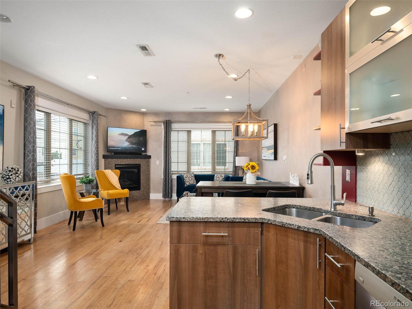930 S Pearl Street Unit: 106