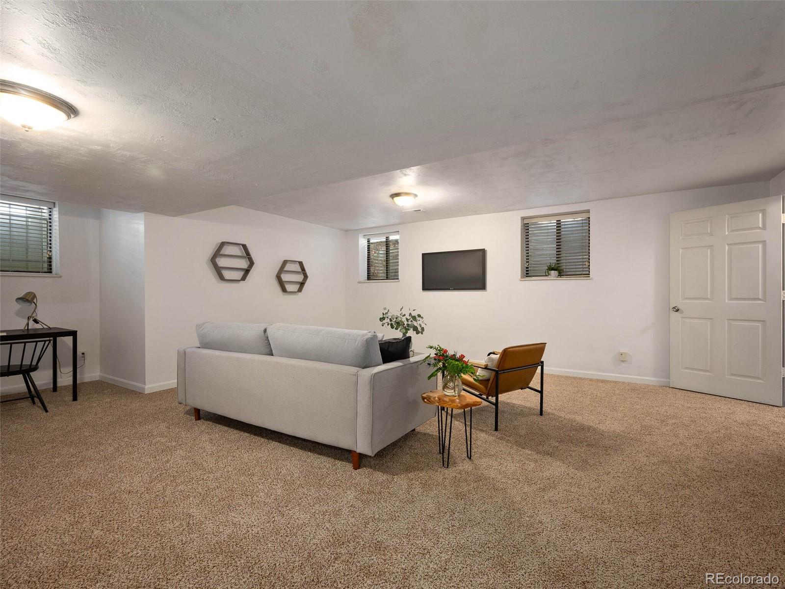 6600 E Mississippi Avenue Unit: 1