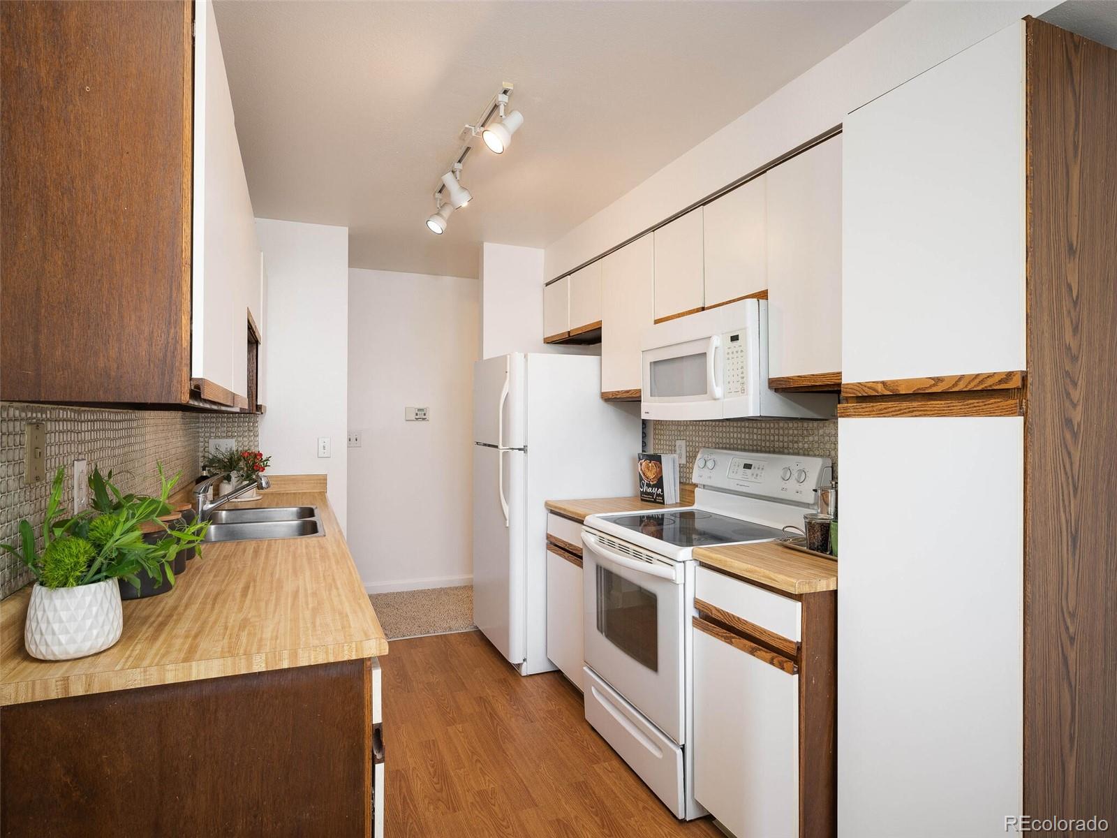 6600 E Mississippi Avenue Unit: 1