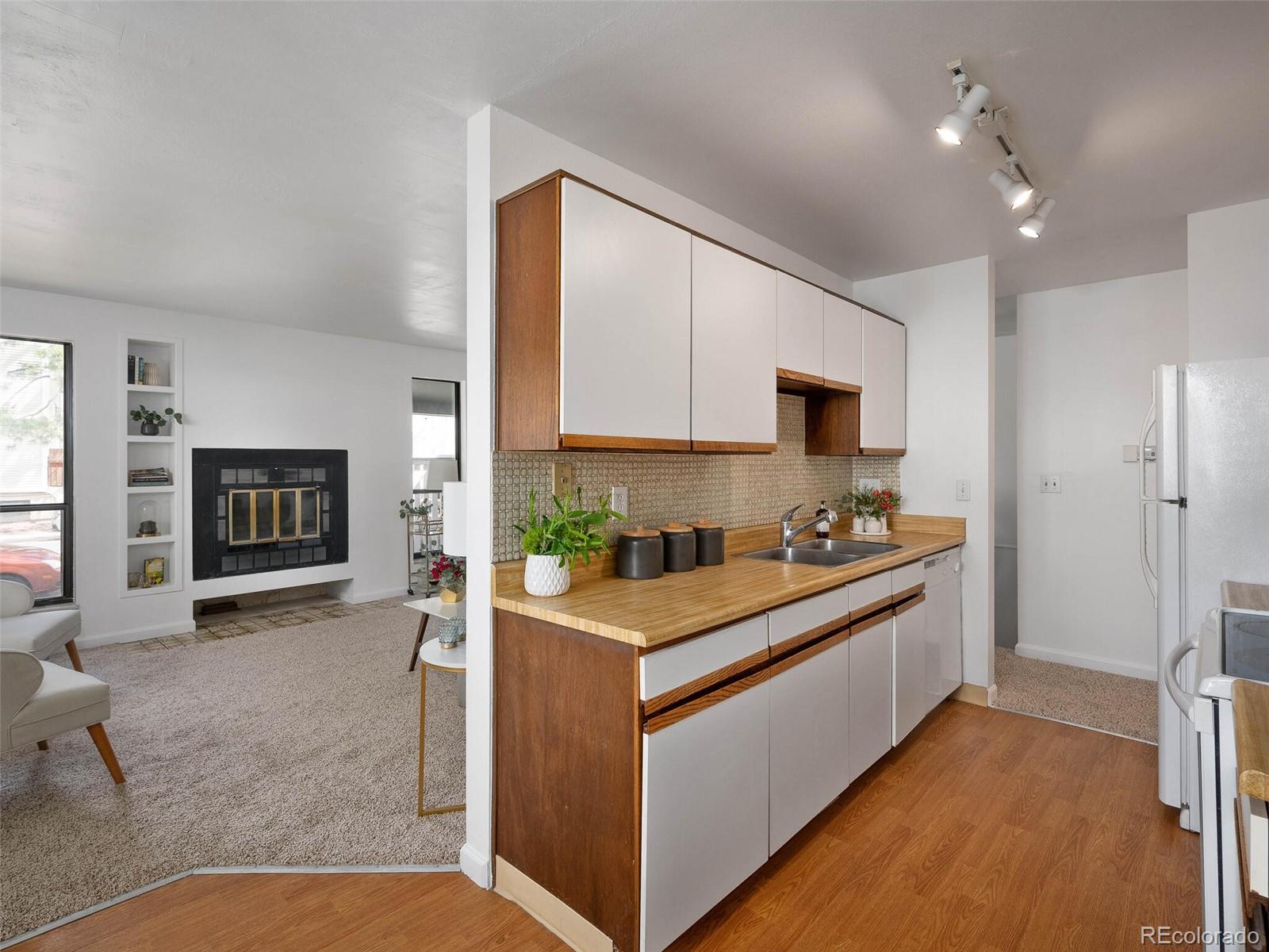 6600 E Mississippi Avenue Unit: 1