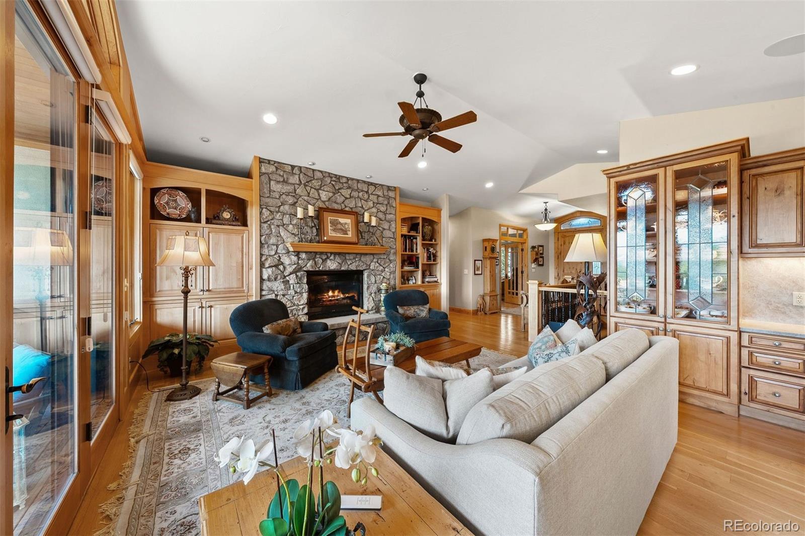 1007 Nob Hill Road