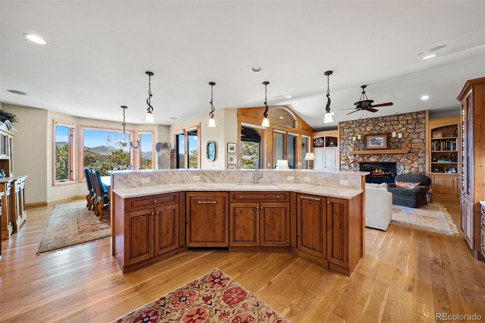 1007 Nob Hill Road