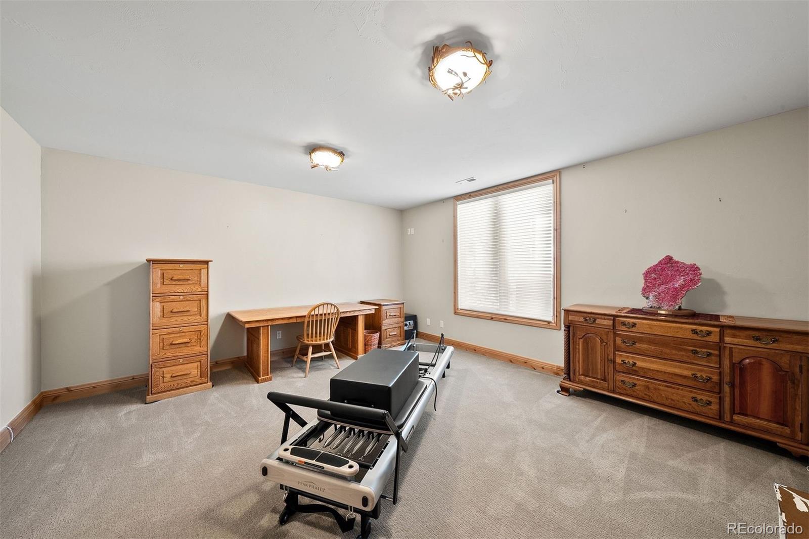 1007 Nob Hill Road