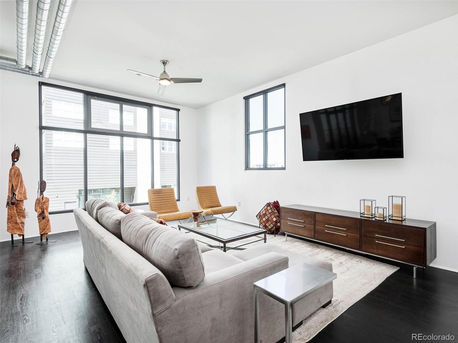 3100 Huron Street Unit: 2P