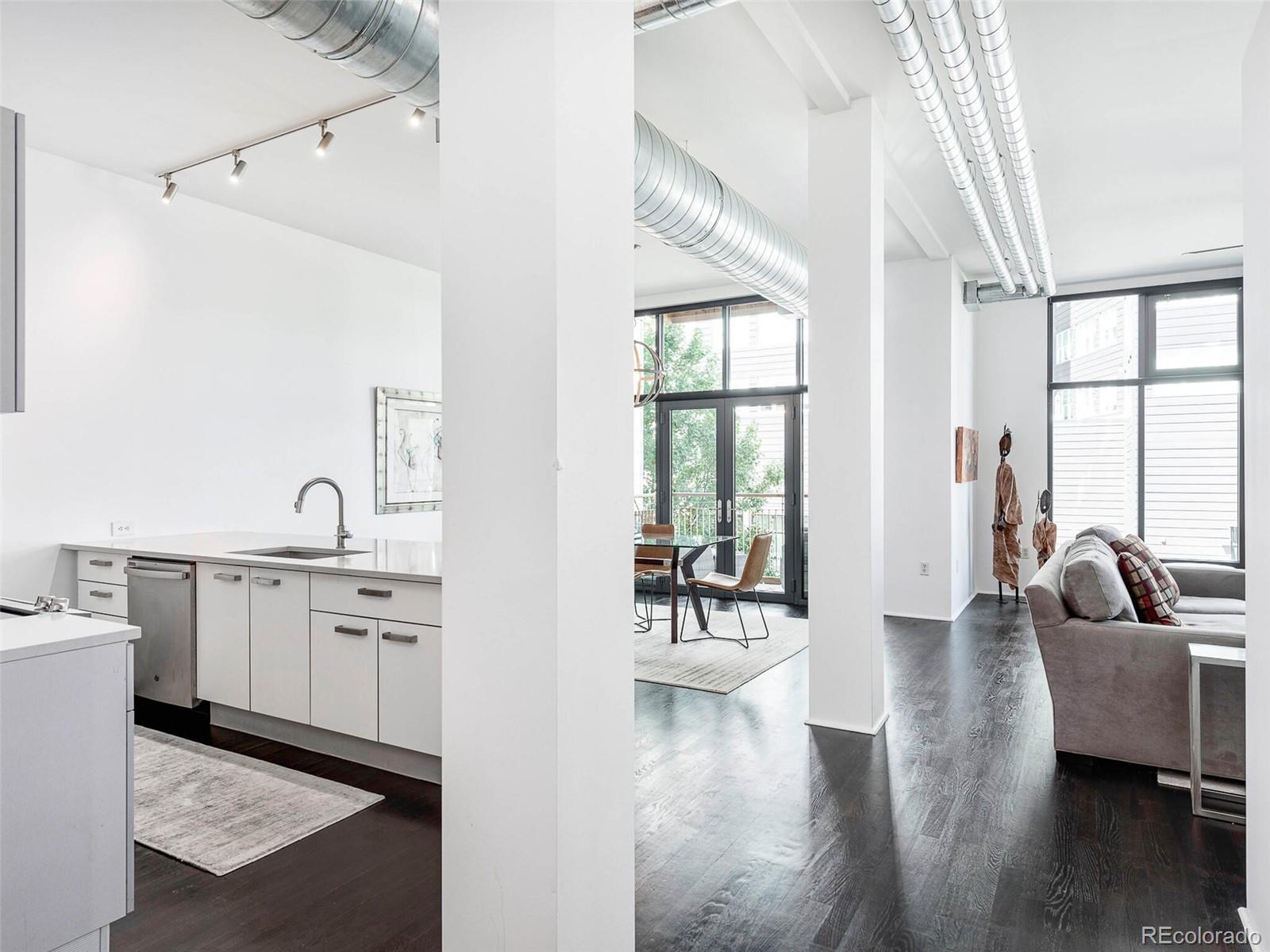 3100 Huron Street Unit: 2P