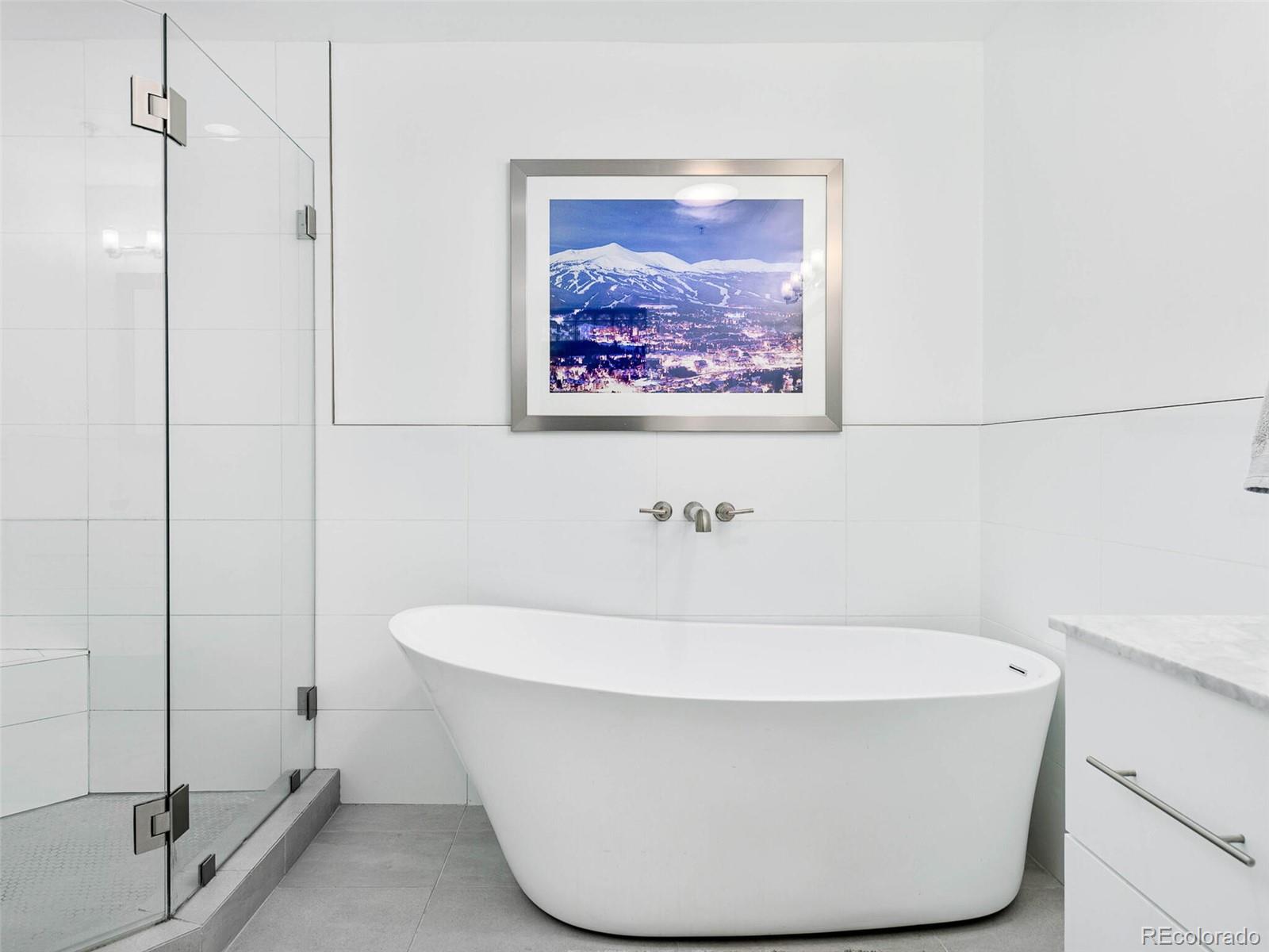 3100 Huron Street Unit: 2P