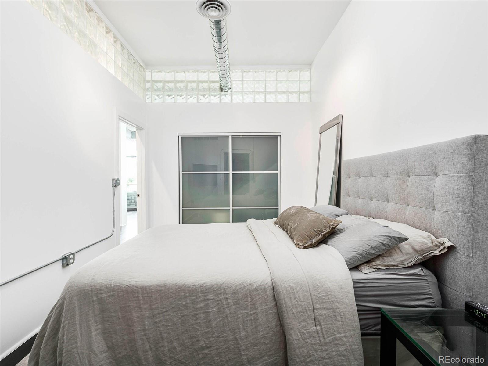 3100 Huron Street Unit: 2P