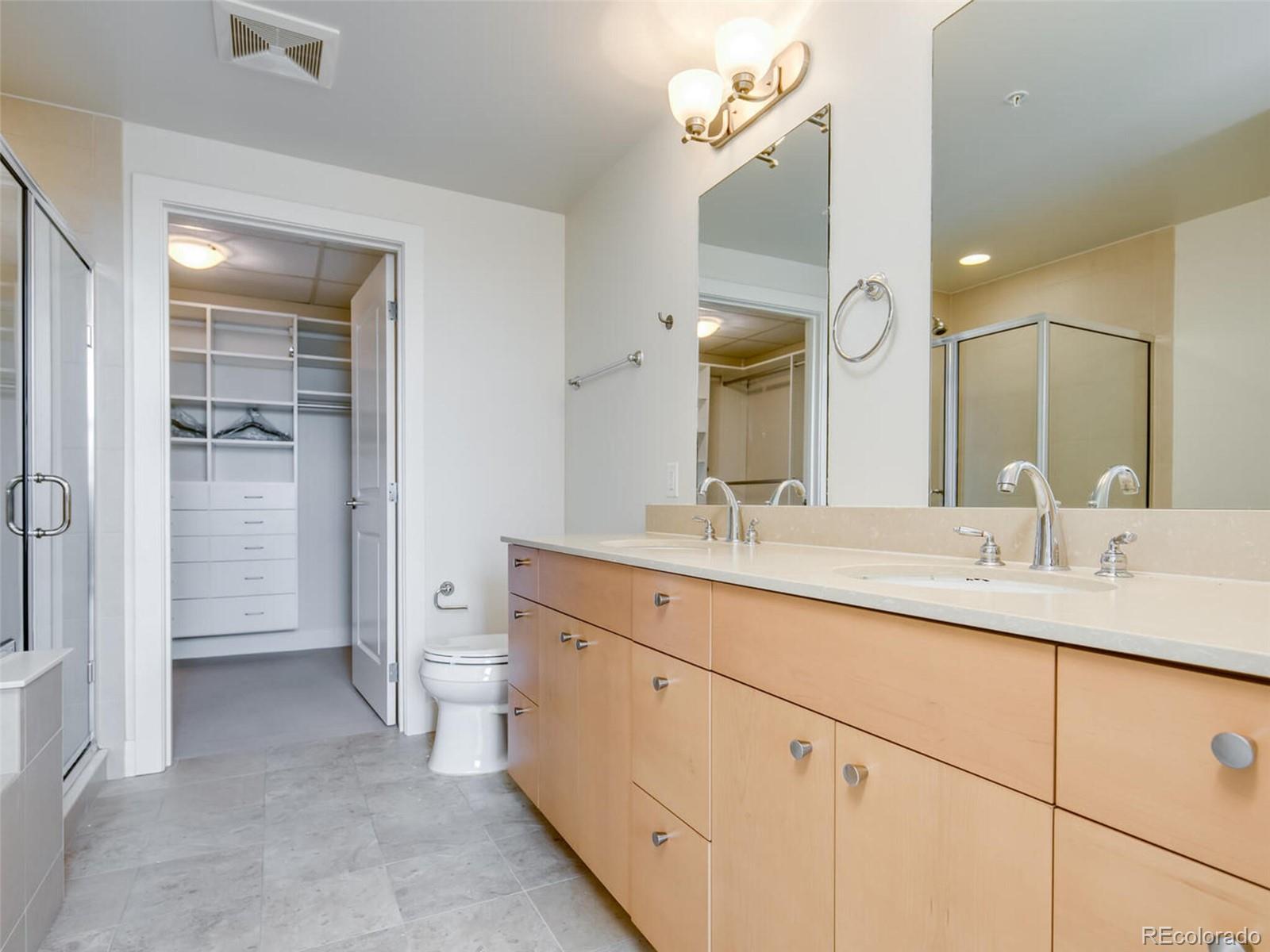 2001 Lincoln Street Unit: 2422
