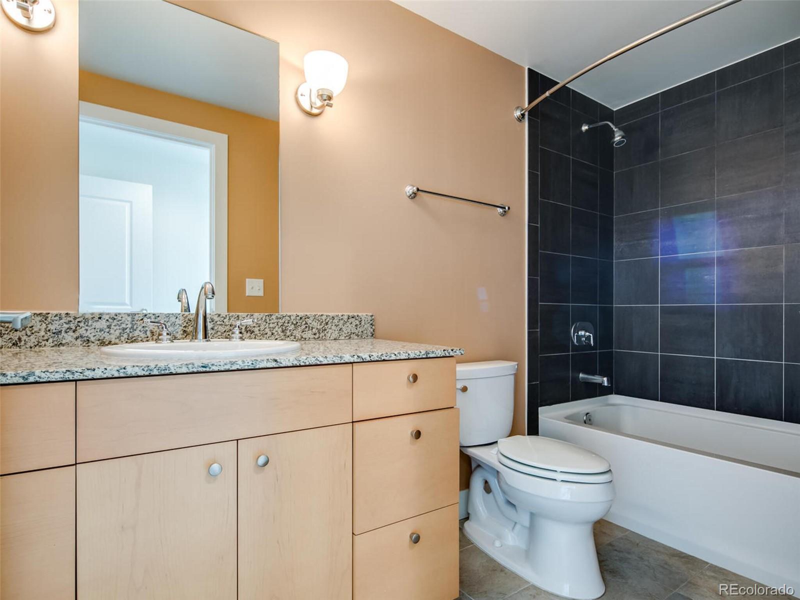 2001 Lincoln Street Unit: 2422