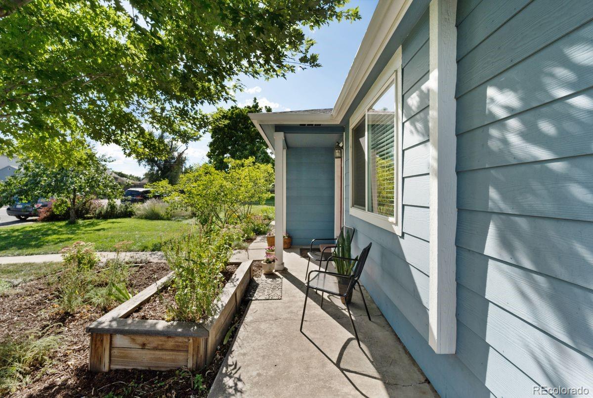 2105 W Elk Place