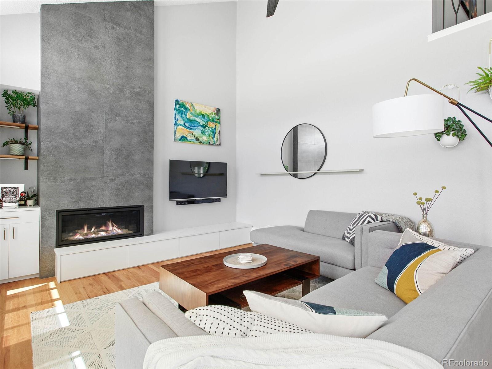 2503 W 108th Place