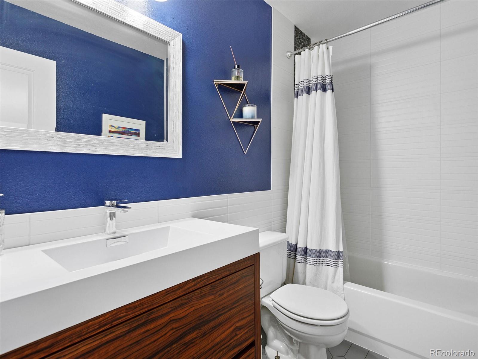 2503 W 108th Place