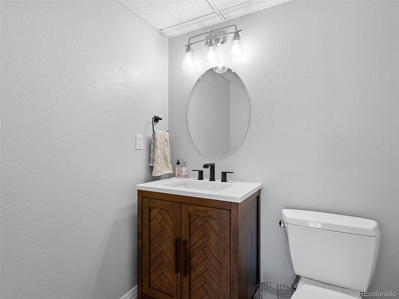 2503 W 108th Place