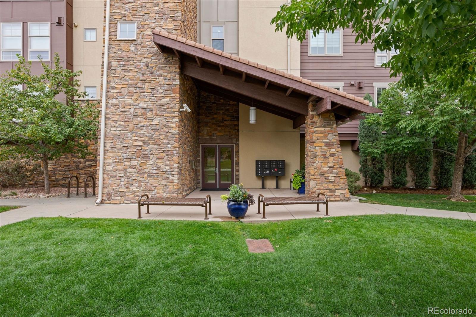 89 N Rampart Way Unit: 402