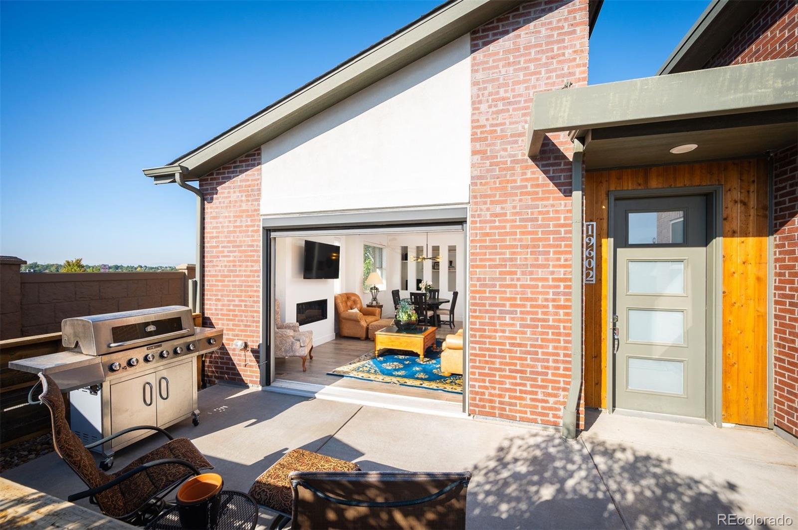 19602 E Sunset Circle