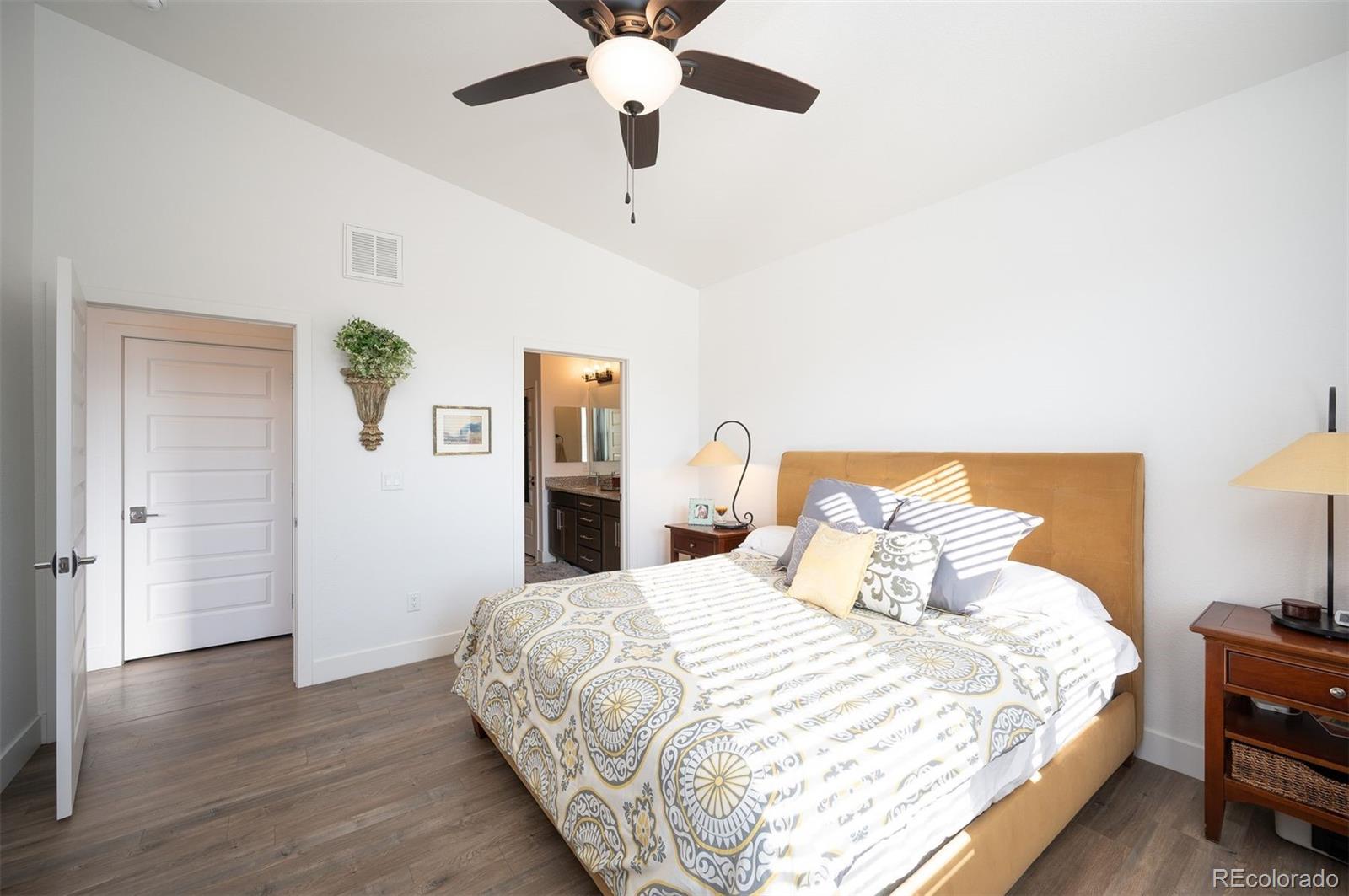 19602 E Sunset Circle
