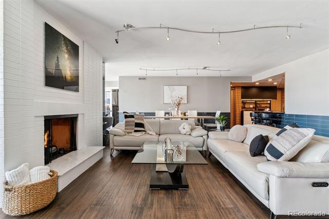 1777 Larimer Street Unit: 2108