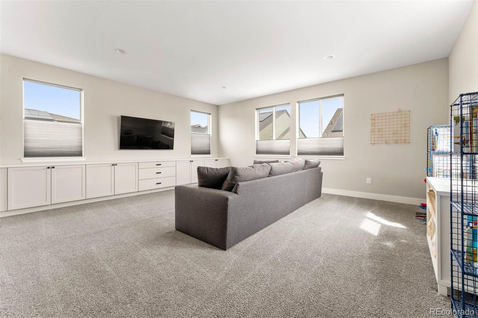 6008 Dallas Street