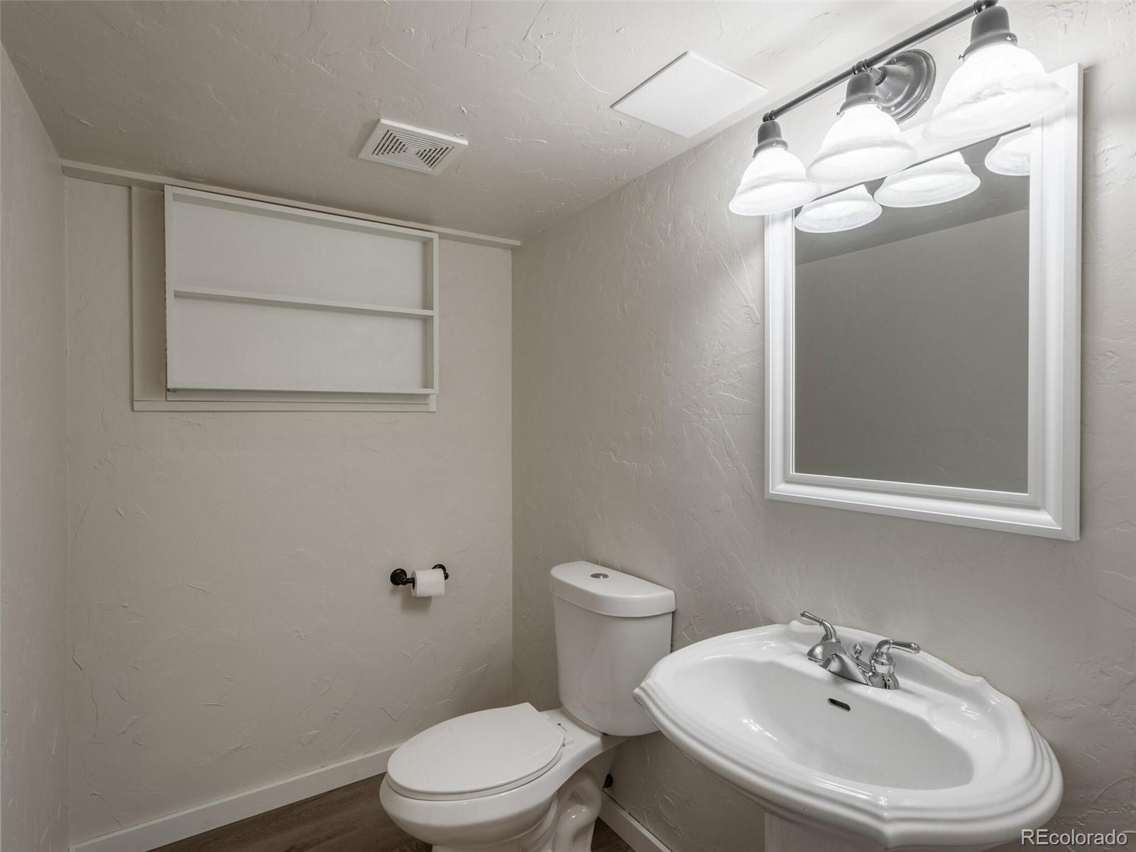 13215 Columbine Circle