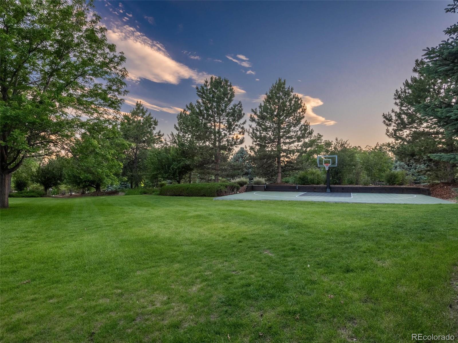 5761 S Maple Court