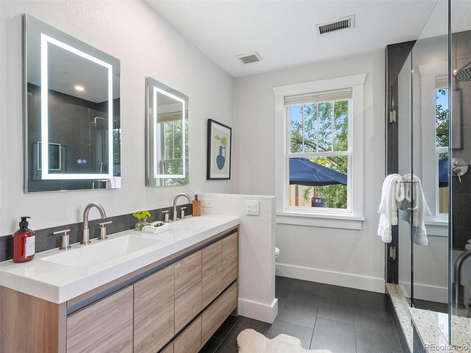 3378 W Clyde Place