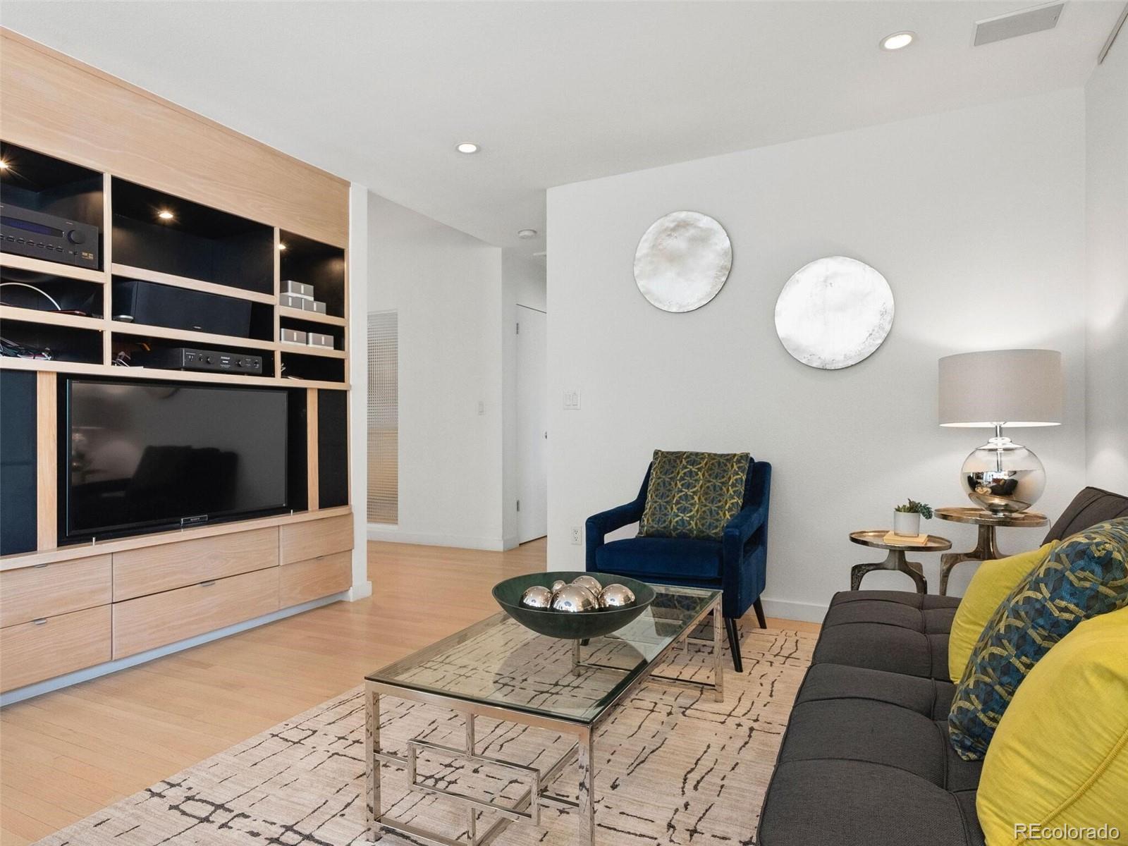 62 S Ash Street