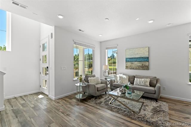 1998 S Poplar Court