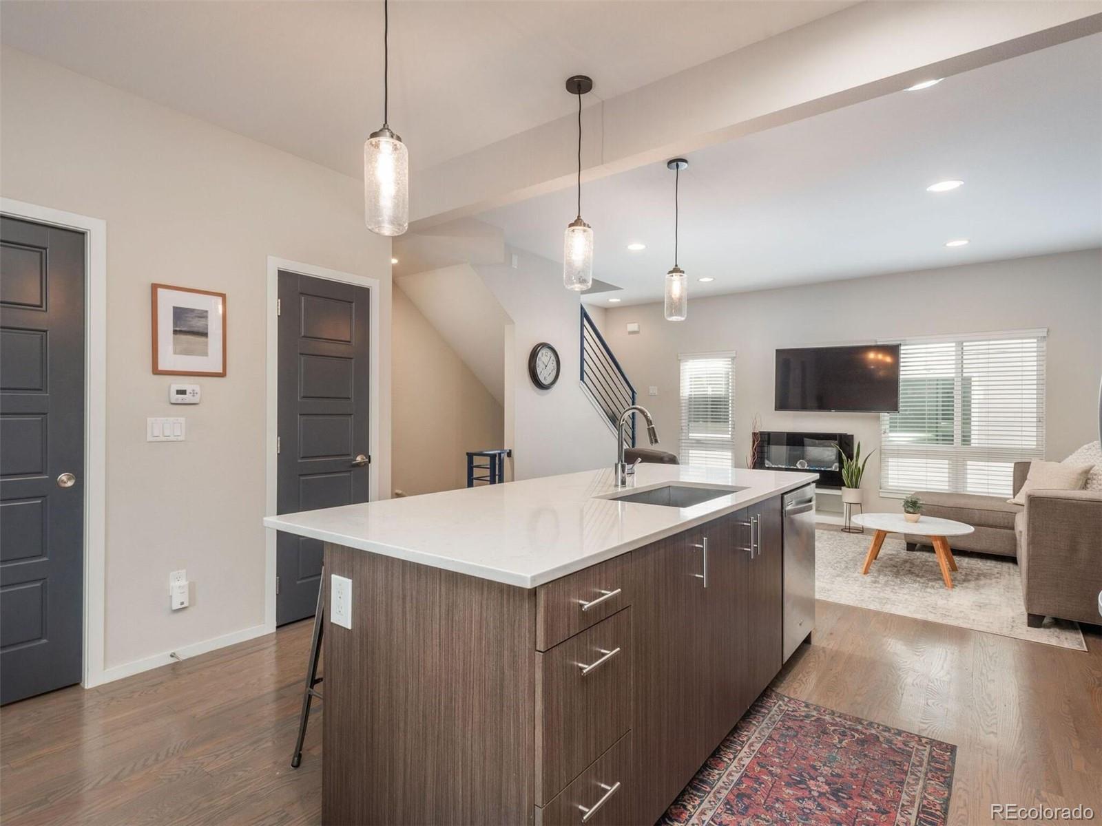 2725 W 25th Avenue Unit: 5