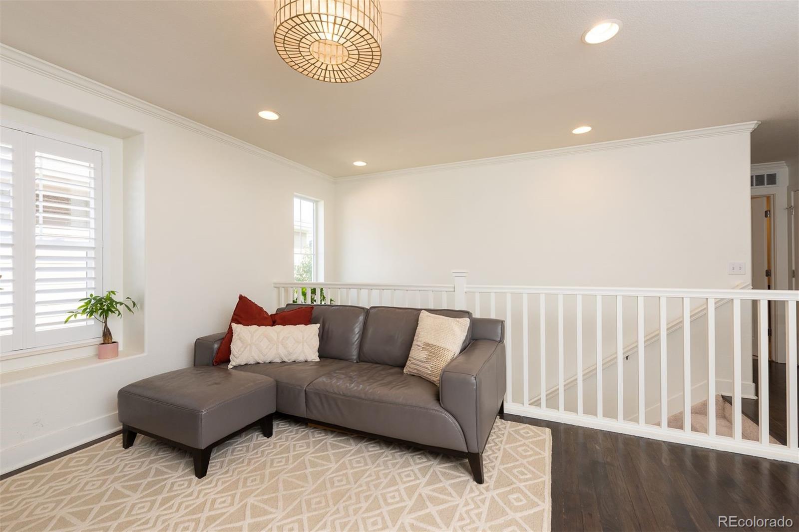 10841 E 28th Place