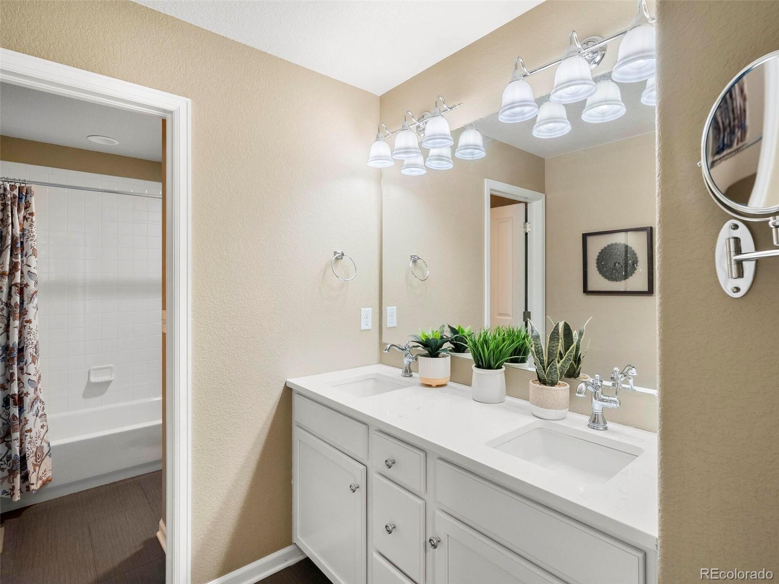 4545 S Monaco Street Unit: 433