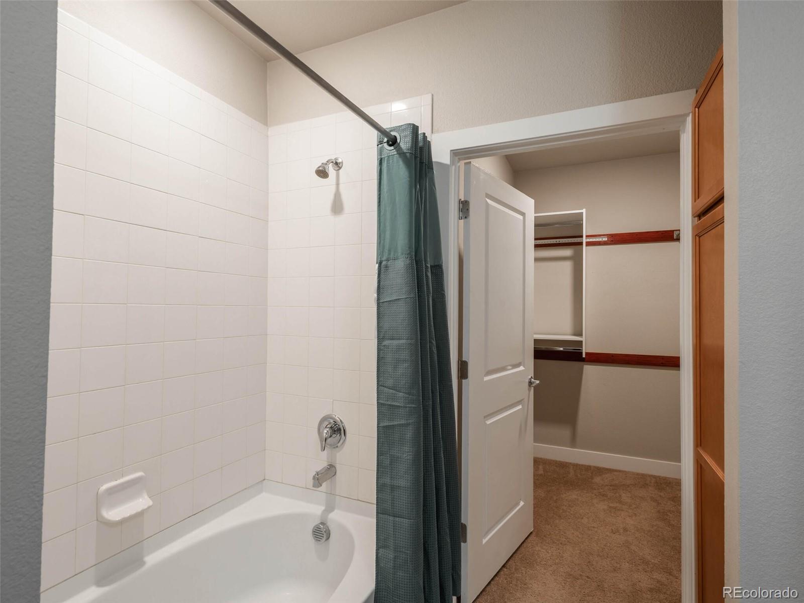 14301 E Tennessee Avenue Unit: 305