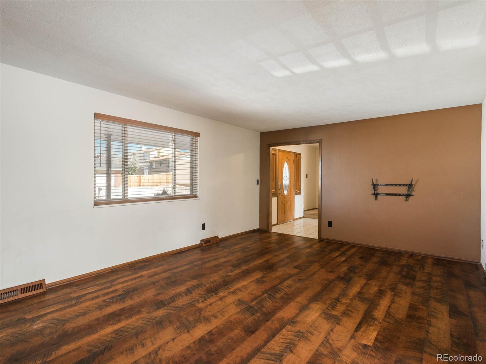 8868 Winona Court